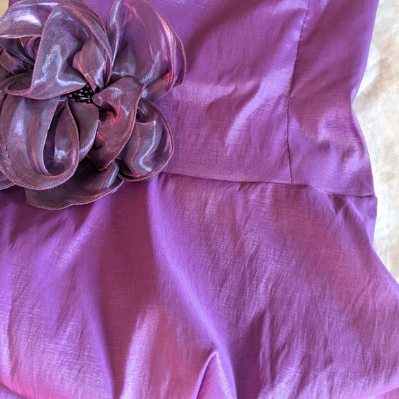 🔥 Purple Strapless Dress. Cocktail Ruffle Dress with Flower detail 🔥 - Picture 3 of 9